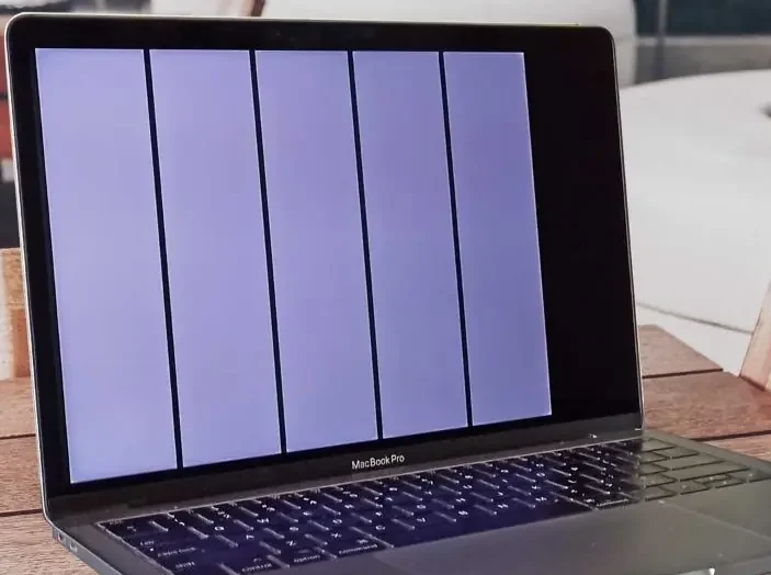 MacBook Ekran Değişimi